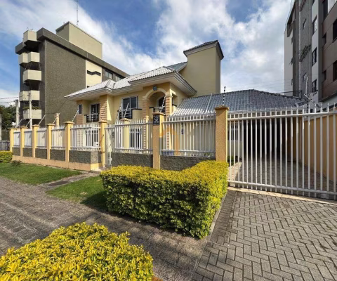 Sobrado com 350m² no bairro Alto da Glória