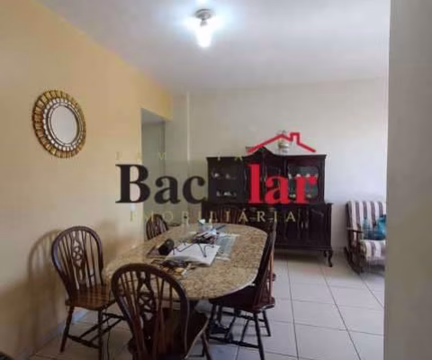 Apartamento com 3 quartos para alugar na Rua Doutor Bulhões, Engenho de Dentro, Rio de Janeiro