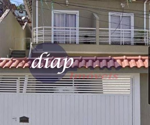 Linda casa assobradada no Tremenbé com 3 dormitórios planejados, sendo 1 suíte, sala para dois ambientes, sacada, ar condicionado tecnologia inverter/