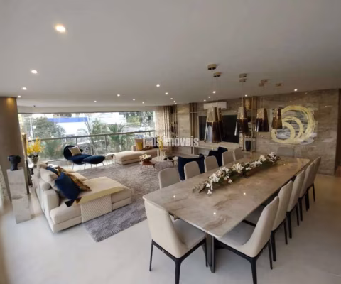 Excelente apartamento a venda em Moema