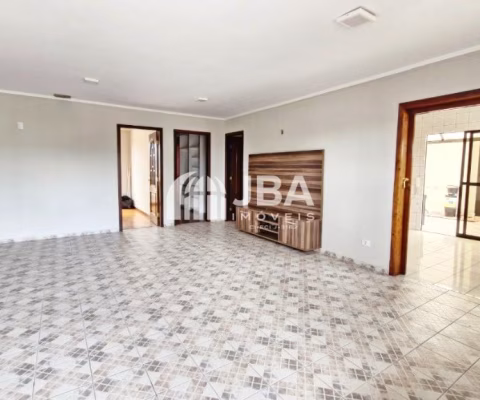 SOBRADO COM TERRENO DE 783,75M²  PROX CORREIO BOQUEIRÃO