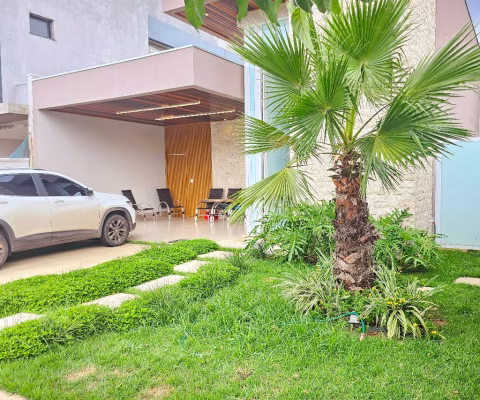 Casa Térrea com piscina 3 Suítes no Condomínio Belvedere II - Cuiabá - MT