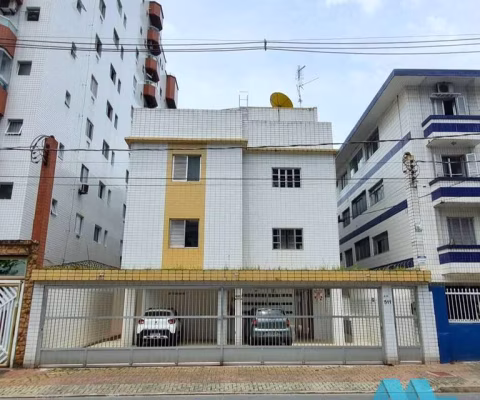 Kitnet com garagem na Guilhermina em Praia Grande a 500 m da praia