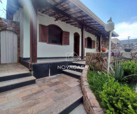 Casa com 3 dormitórios para alugar, 164 m² por R$ 5.139,71/mês - Santa Amélia - Belo Horizonte/MG