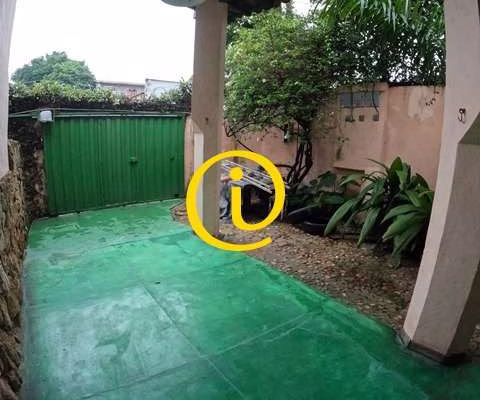 Casa com 4 quartos para alugar em Ouro Preto, Belo Horizonte 