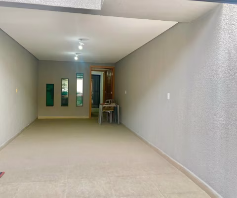 Lindo sobrado novo com 137 Mts², 3 suítes, 3 vagas de garagem e quarto de visitas  na Casa Verde