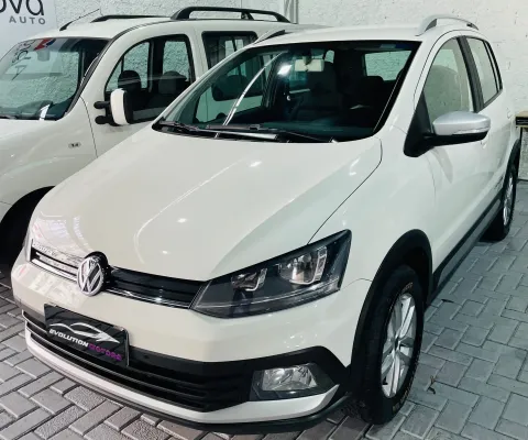 Volkswagen CrossFox 2016 1.6 16v imotion . Novíssimo sem detalhes 