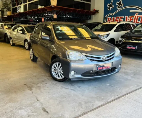 Etios XLS 1.5 com procedência e sem leilão/sinistro, carro íntegro!