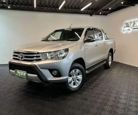 Toyota Hilux CD SRV 4x2 2.7 Flex 16V Aut. - Prata - 2016/2017