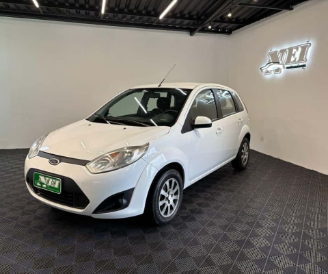 Ford Fiesta 1.6 8V Flex/Class 1.6 8V Flex 5p  - Branca - 2013/2013