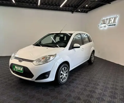 Ford Fiesta 1.6 8V Flex/Class 1.6 8V Flex 5p  - Branca - 2013/2013
