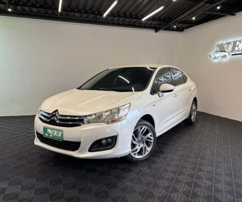 Citroën C4 LOUNGE Exclusive 1.6 Turbo 4p Aut.  - Branca - 2013/2014