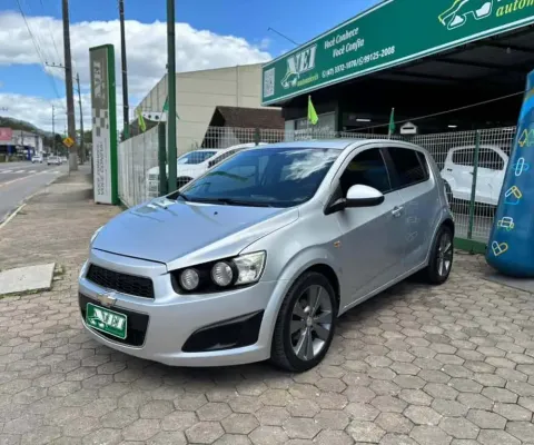 Chevrolet Sonic HB LT 1.6 16V FlexPower 5p Mec. - Prata - 2013/2013