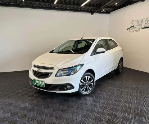Chevrolet Onix HATCH LTZ 1.4 8V FlexPower 5p Mec.  - Branca - 2015/2016