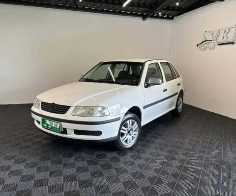Volkswagen Gol City 1.0 Mi 8V 4p  - Branca - 2004/2004