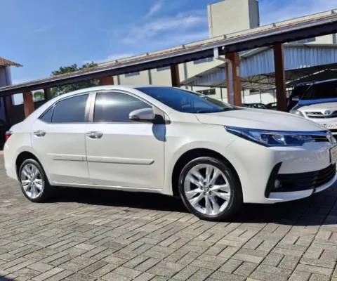 Toyota Corolla XEi 2.0 Flex 16V Aut. - Branca - 2017/2018