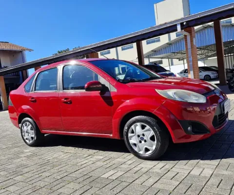 Ford Fiesta Sed. 1.6 8V Flex 4p - Vermelha - 2010/2011