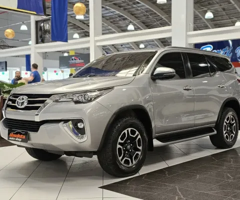 Toyota hilux sw4 2.8 srx 4x4 7 lugares 16v turbo intercooler diesel 4p automático 2019