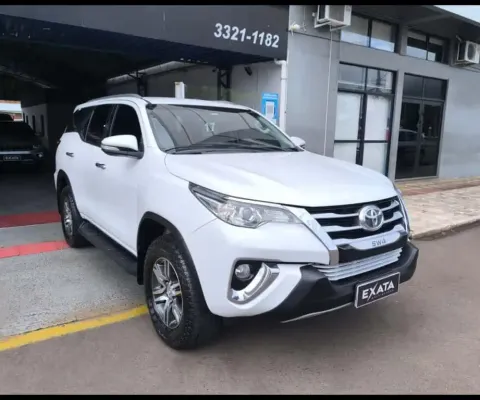 HILUX SW4 SR 4x2 2.7 Flex AUT.