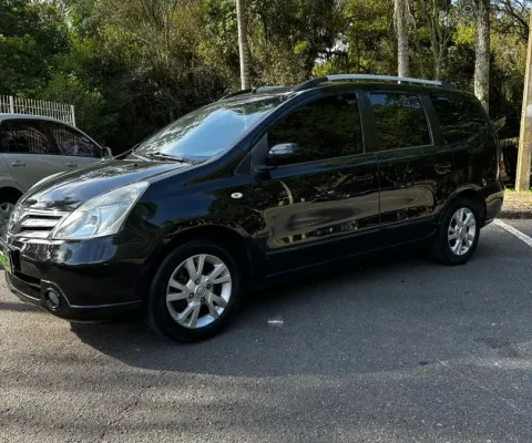 NISSAN GRAND LIVINA 1.8 SL 2012/2013 – PRETA 
