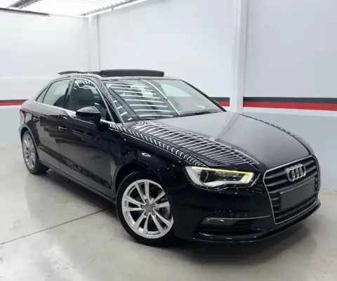 Audi A3 COM TETO ! 