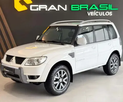 Mitsubishi pajero tr4 flex hp 2012