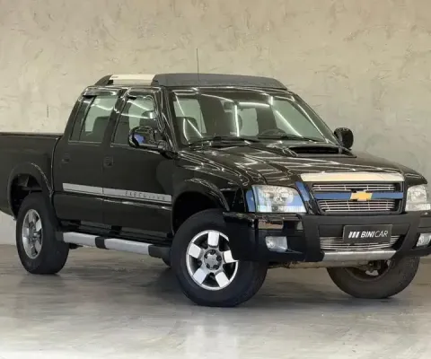 CHEVROLET S10 EXECUTIVE 2.4 CABINE DUPLA 4X2 2010 - Camionete muito bonita.