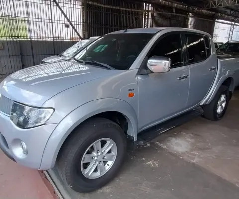 Triton 3.2 HPE 4X4 turbo diesel 2010