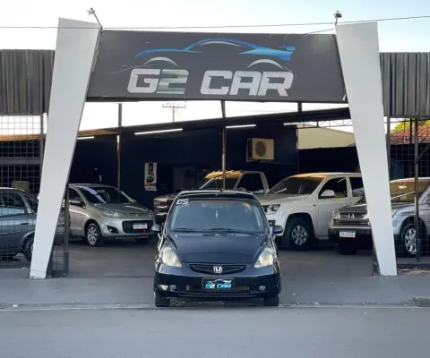 HONDA FIT 1.4 GASOLINA COMPLETO... AUTOMÓVEL EM ÓTIMAS CONDIÇÕES, CONTÉM APENAS DETALHES MINÍMOS DO 