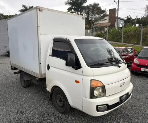 Veiculo com Baixa Km Super Conservado !! Pronto para vc Trabalhar !!