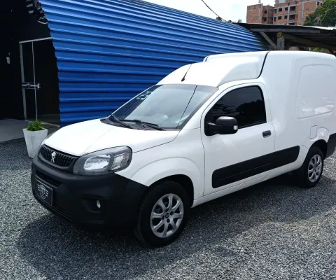 Peugeot Partner Rápid 1.4 Flex Ano 2023 pronta para o trabalho!!