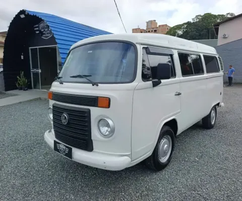 Kombi 1.4 Flex 9 Lugares Ano 2013 - Pronta para Voce Trabalhar !!revisada 100 %  com 04 Pneus Novos 