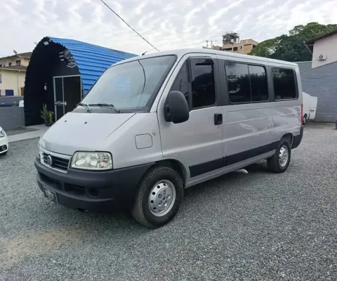 FIAT DUCATO MINIBUS 2.3  TETO BAIXO 16 LUGARES  ANO 2013 