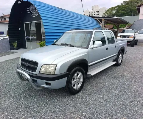 Chevrolet S-10 Advantage 2.4 Flex e GNV Ano 2011 4x2  - Revisada 100 % 
