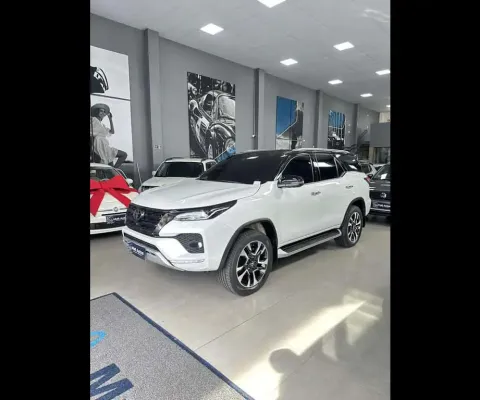 TOYOTA SW4 DSL 4X4 SRX AT 5S 2023