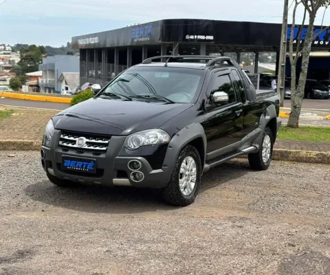 Fiat Strada Adventure 1.8 Flex CE - Preta - 2011/2012