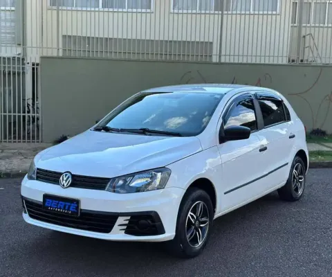 Volkswagen Gol Trendline 1.0 T.Flex - Branca - 2017/2017
