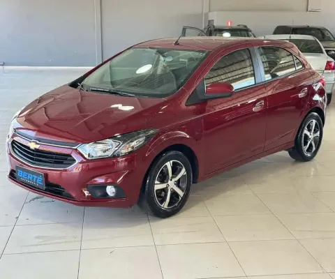 Chevrolet Onix Hatch LTZ 1.4 FlexPower Mec. - Vermelha - 2019/2019