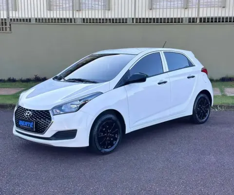 Hyundai HB20 Unique 1.0 Flex - Branca - 2019/2019