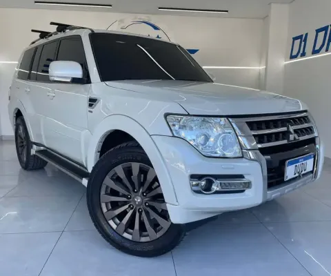 Mitsubishi Pajero HPE Full 3.2 4x4 T.I.Dies. 5p Aut