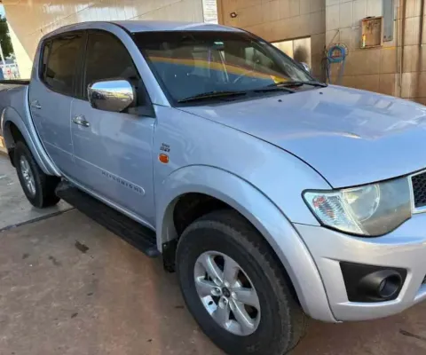 Mitsubishi L200 triton 2012 3.5 hpe 4x4 cd v6 24v flex 4p automático
