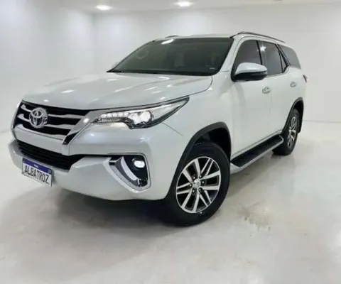 Toyota Hilux sw4 2019 2.8 srx 4x4 7 lugares 16v turbo intercooler diesel 4p automático