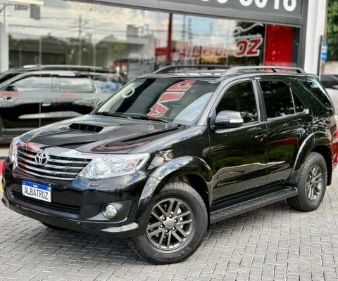 Toyota Hilux sw4 2014 3.0 srv 4x4 7 lugares 16v turbo intercooler diesel 4p automático