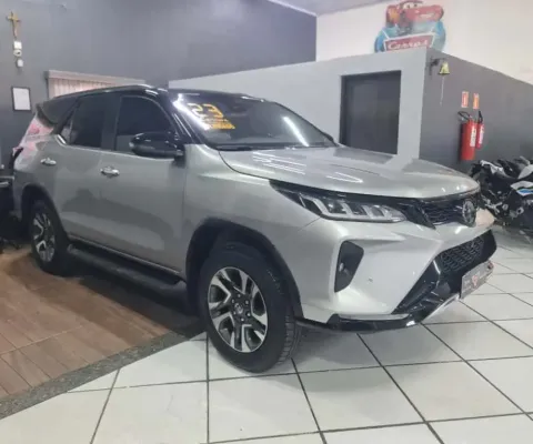 Toyota Hilux sw4 2023 2.8 d-4d turbo diesel diamond 7l 4x4 automático