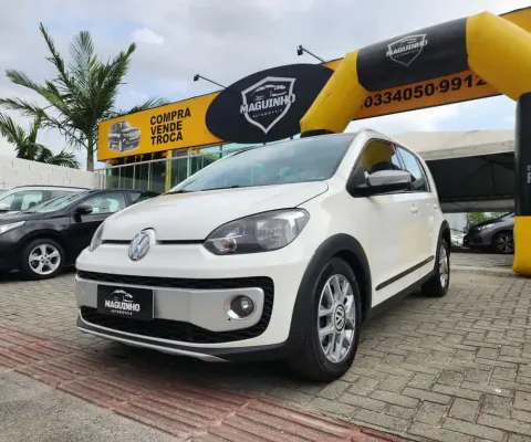 Volkswagen UP UP 1.0 CROSS  TSI TOTAL FLEX 12V