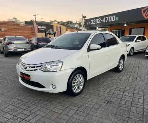 Toyota ETIOS XLS Sedan 1.5 Flex 16V 4p Mec.