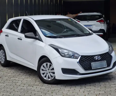 Hb20 unique 1.0 - manual - único dono, todas as revisões na concessionaria.