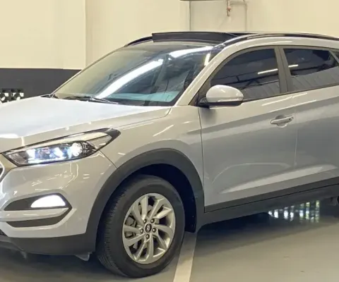 Apresento a você a HYUNDAI TUCSON GLS 1.6 16V TURBO AT — um SUV completo, moderno