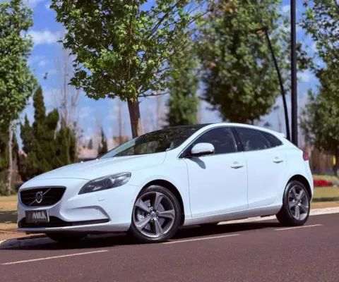 VOLVO V40 T4 DYNAMIC 2014