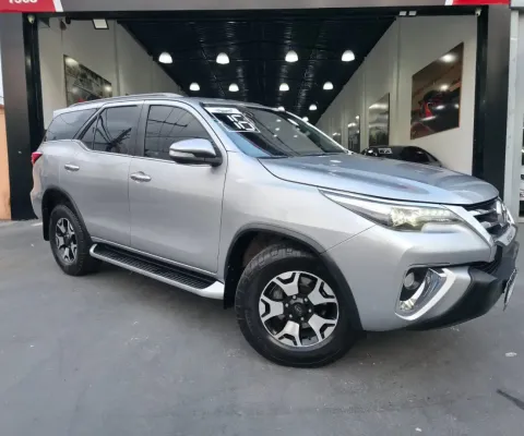 Hilux SW4 SRX 2.8 TDI 2016